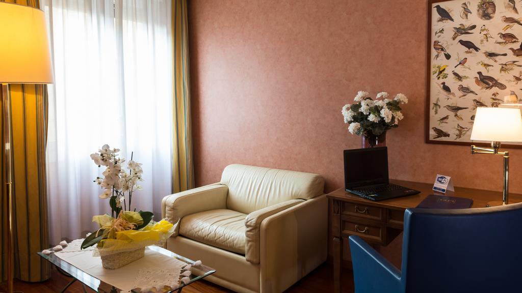Hotel Lombardia Milano Exterior foto